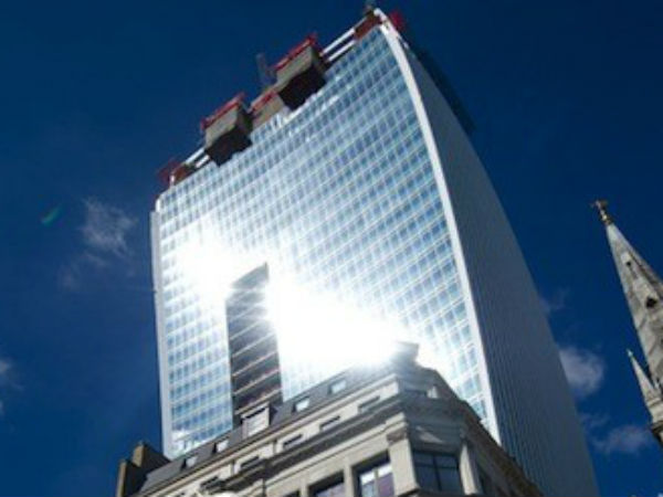 எரியும் கார்பெட்டுகள்.... எரியும் கார்பெட்டுகள்....