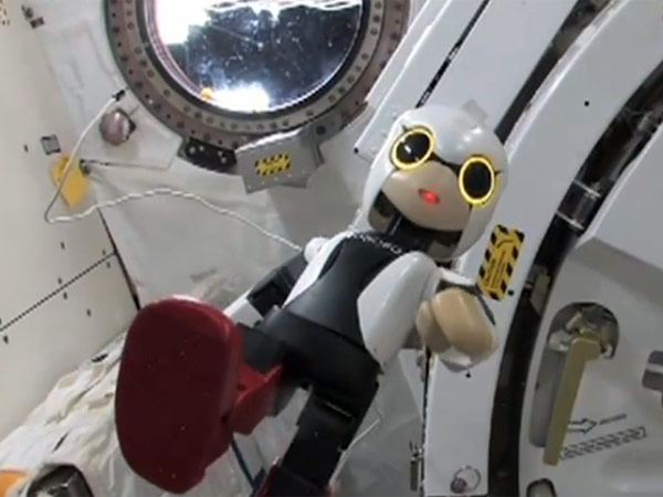 ஆம்ஸ்டிராங்க்கு அஞ்சலி....