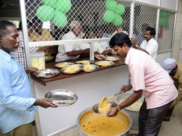 சாம்பார் சாதம் 60,000 தட்டு