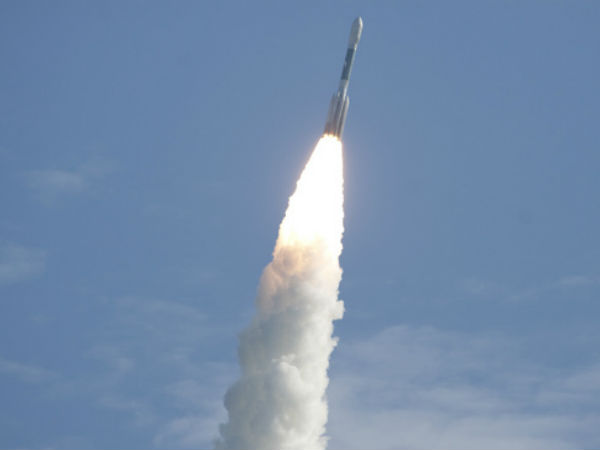 கார் போன்ற வடிவில்....