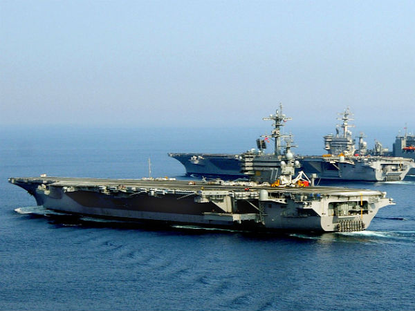 நிமிட்ஸ் போர்க்கப்பல்....