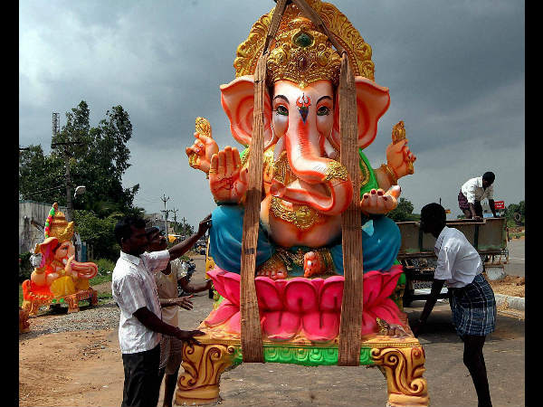 சென்னையில் 1705 சிலைகள்