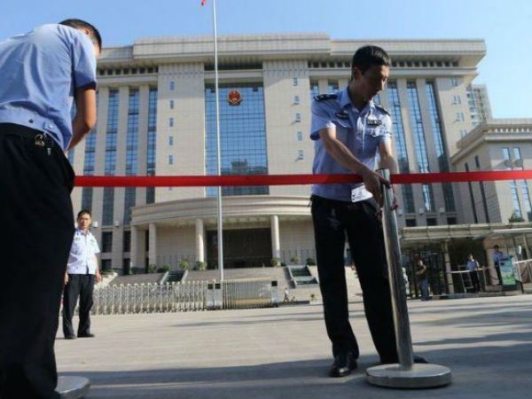 பயங்கர விபத்து..... பயங்கர விபத்து.....