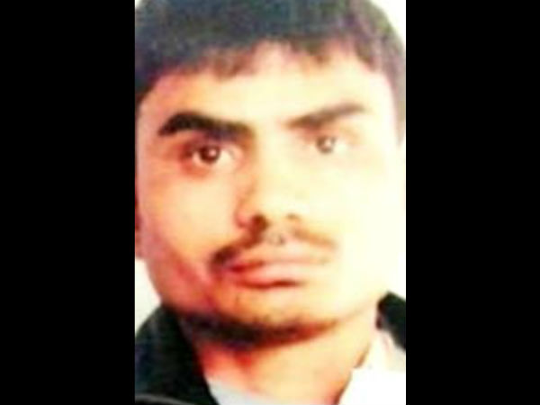 அக்ஷய் தாகூர்