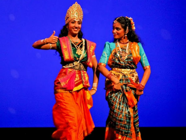 வளையல்கார இளைஞன்