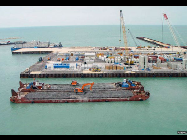 செயற்கைத் தீவுகள்: