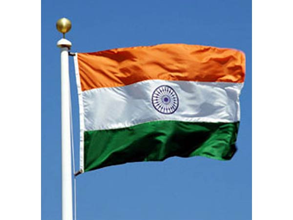 இந்தியர்கள் 12 பேர்