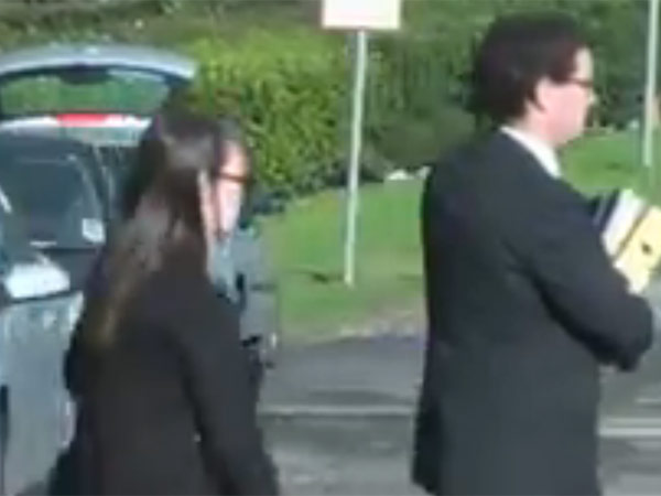 பிரிந்து சென்ற கண்வர்....