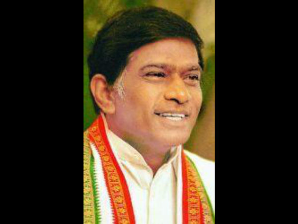 மனைவி, மகனுக்கு சீட் வேண்டும்..