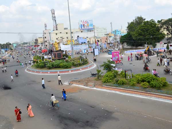 விஜயநகரத்தில் தொடர் ஊரடங்கு