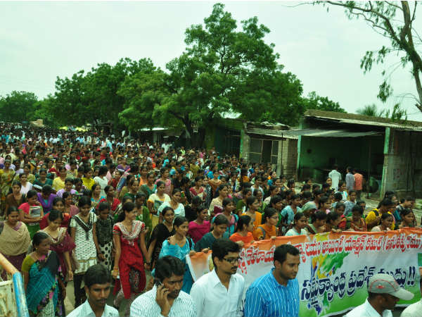 அரசியல் சூறாவளியிலிருந்து பாய்லின் புயலுக்கு அரசியல் சூறாவளியிலிருந்து பாய்லின் புயலுக்கு