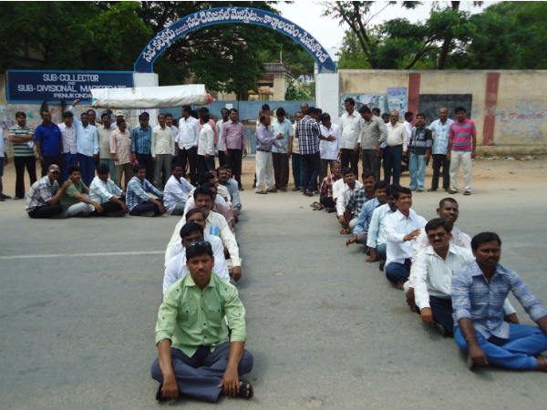 ஸ்டிரைக்கிலிருந்து பிரேக் ஸ்டிரைக்கிலிருந்து பிரேக்