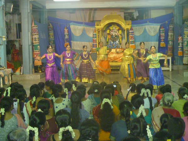 கலைவிழா உற்சாகம்