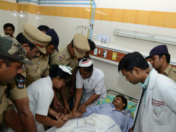 Jagan taken into preventive custody on day 5 of hunger strike against AP bifurcation