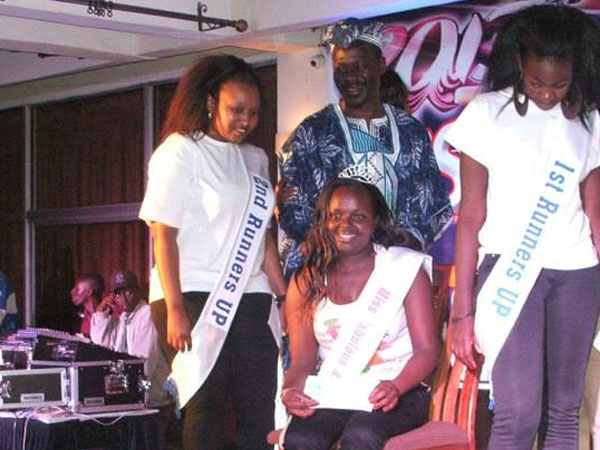 சல்லி மைனா...