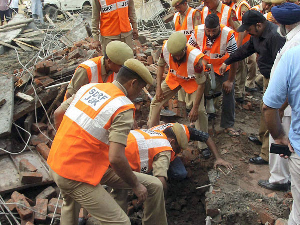 ரேஷன் கார்டு அவசியம்....