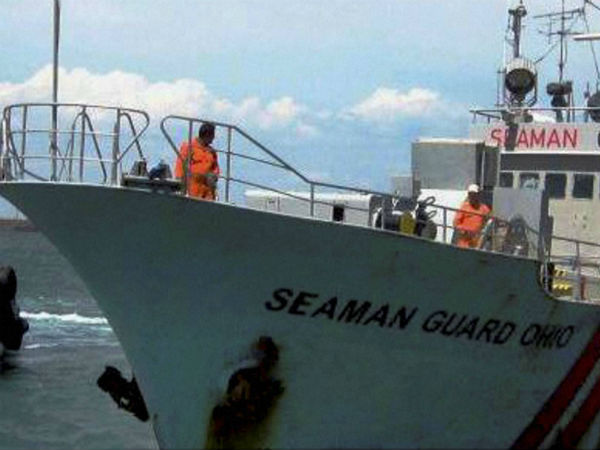 கப்பலில் பல நாட்டவர்களுடன் இந்தியர்..