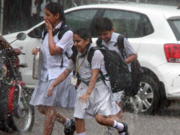 சீர்திருத்தப் பள்ளி போல...