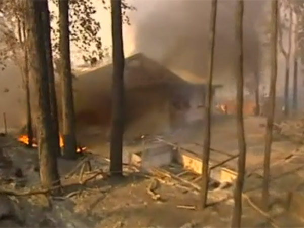 செயற்கை மழை...