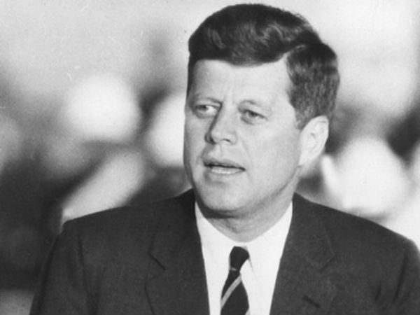 எண்ட் ஆப் டேஸ்... எண்ட் ஆப் டேஸ்...