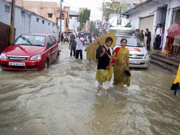 மீட்புப்பணிகள் மீட்புப்பணிகள்