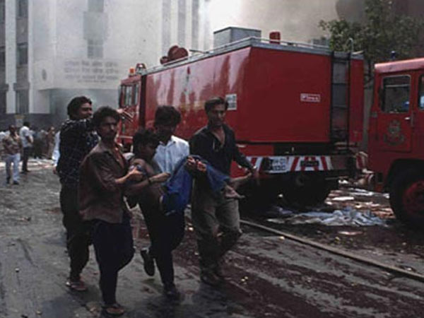 மும்பை குண்டுவெடிப்பு....