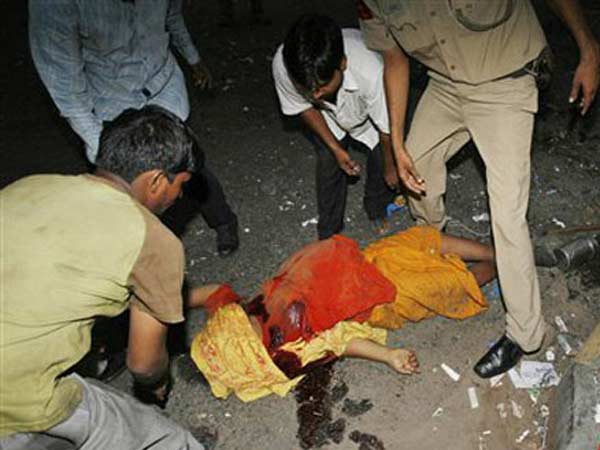 டெல்லியில்....