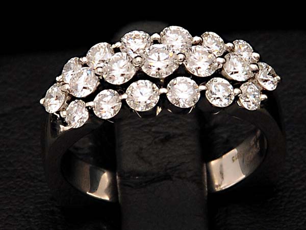 வைரம்- பிளாட்டினம் மீது மக்கள் ஆர்வம்