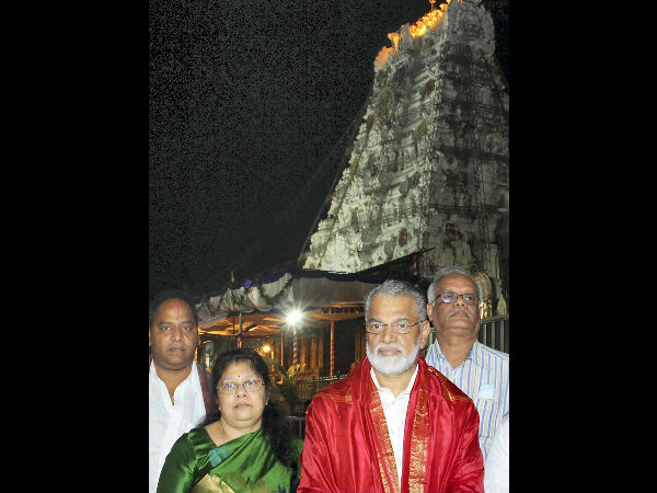 ஏழுமலையானுக்கு பூஜை