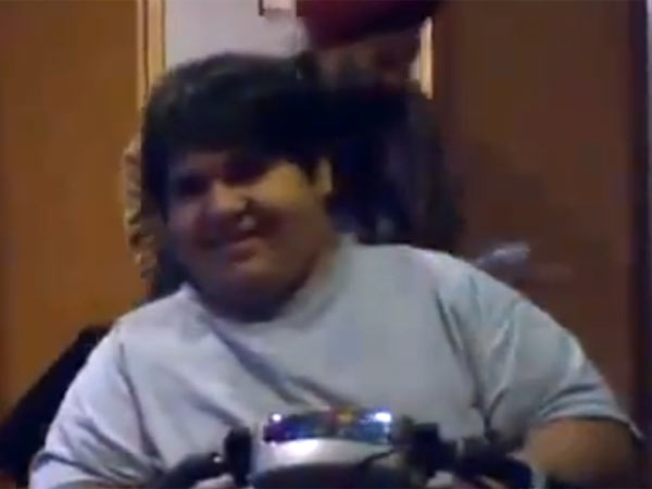 அனுமதியில்லை...