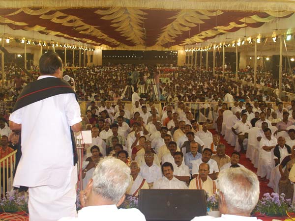 உயிர் தியாகம் செய்தவர்கள்