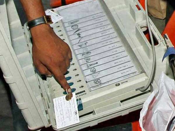 143 வேட்பாளர்கள் 