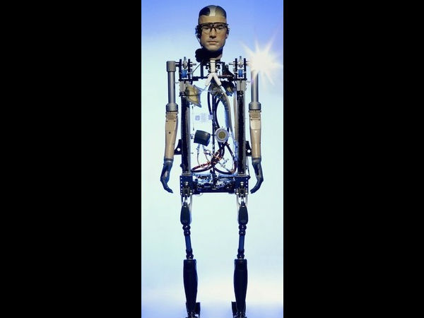 ஆறடி மனிதன்...