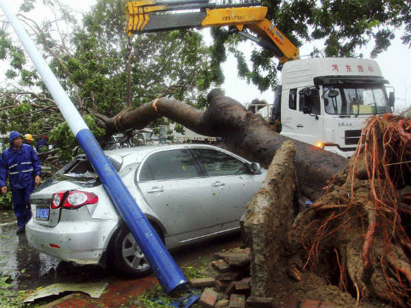 Typhoon Haiyan makes landfall in Vietnam: US meteorologists Typhoon Haiyan makes landfall in Vietnam: US meteorologists