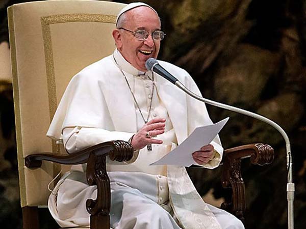 வெளியில் பளபளப்பு...