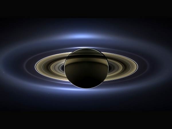 இன்டர்நெட்டில் வெளியீடு