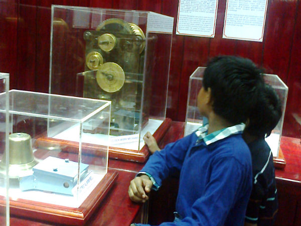 மாணவர்களுக்கு இலவசம்