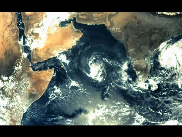 ஹெலனை கிளிக் செய்தது