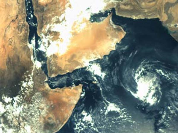 ஆப்பிரிக்காவும் தெரிகிறது