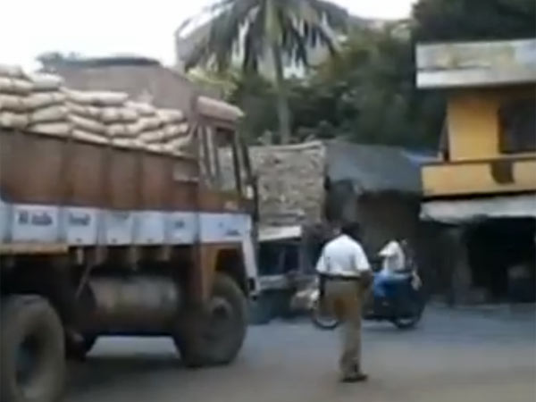 காரணம் இல்லாமல்
