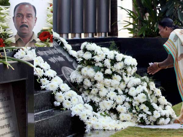 மருத்துவமனையில் வீர மரணம்