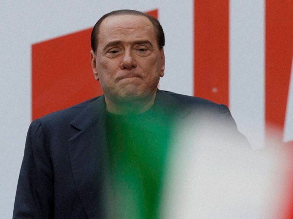 அரசுக்கு நெருக்கடி