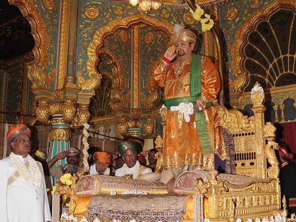 கிரிக்கெட் சங்கத்தின் தலைவராக..