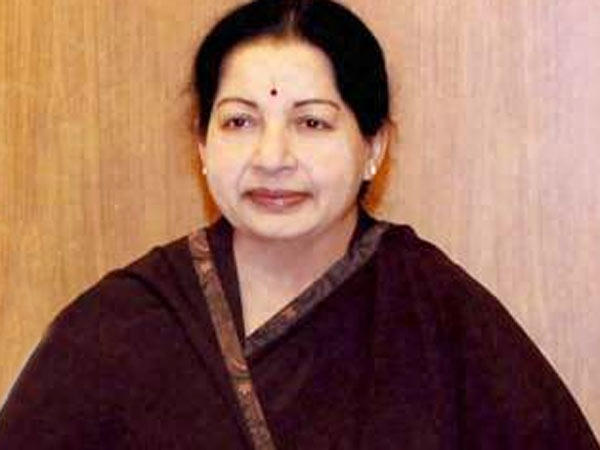குறிப்பே இல்லாமல் கலக்கிய ஜெயலலிதா