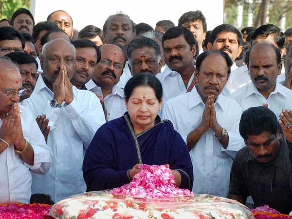 ஜெயலலிதா அஞ்சலி
