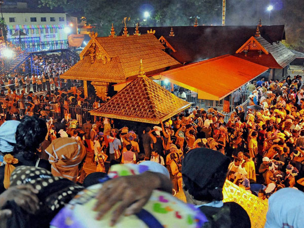 தங்க அங்கி ஊர்வலம்