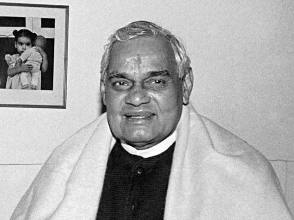 வெள்ளையனே வெளியேறு