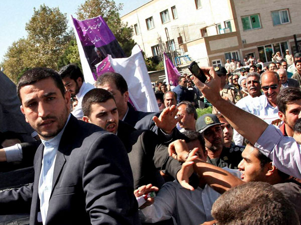 வேலைவாய்ப்பு தேடி....