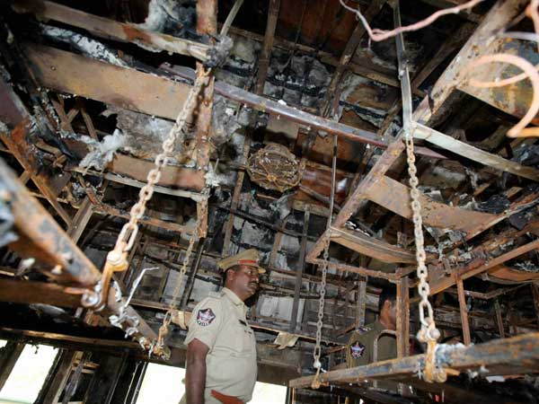 Nanded-Bangalore express catches fire, 26 feared dead