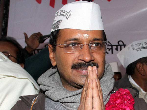 கடவுள் கையில்...